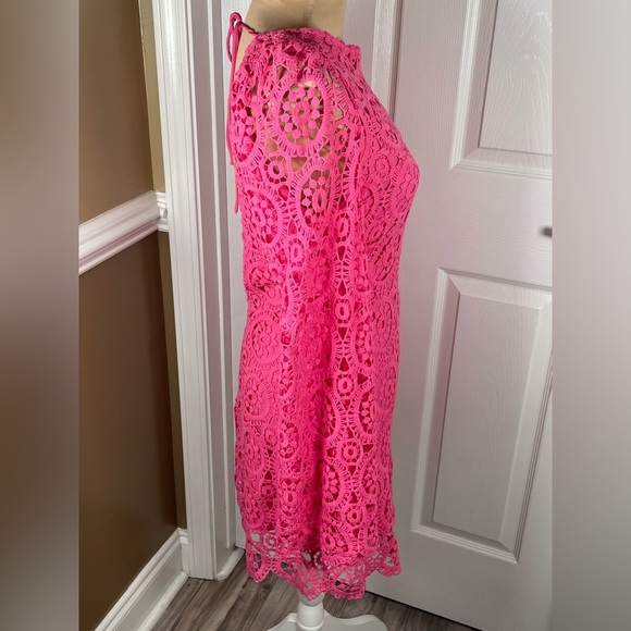 Seven Wonders Elegant Vibrant Pink Crochet Lace Pattern Dress SZ 6 - Picture 7 of 9